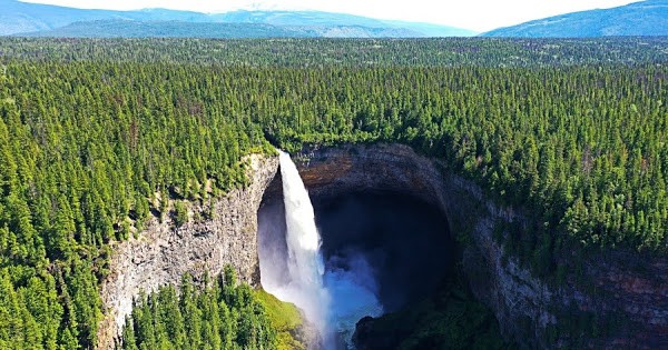 Wells-Gray-Provencial-Park-Debbie-Lynn-Fettback