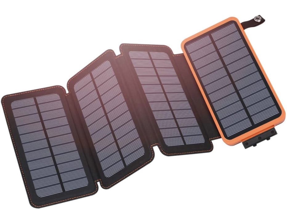 Product Display A display of the Hiluckey Portable Solar Charger