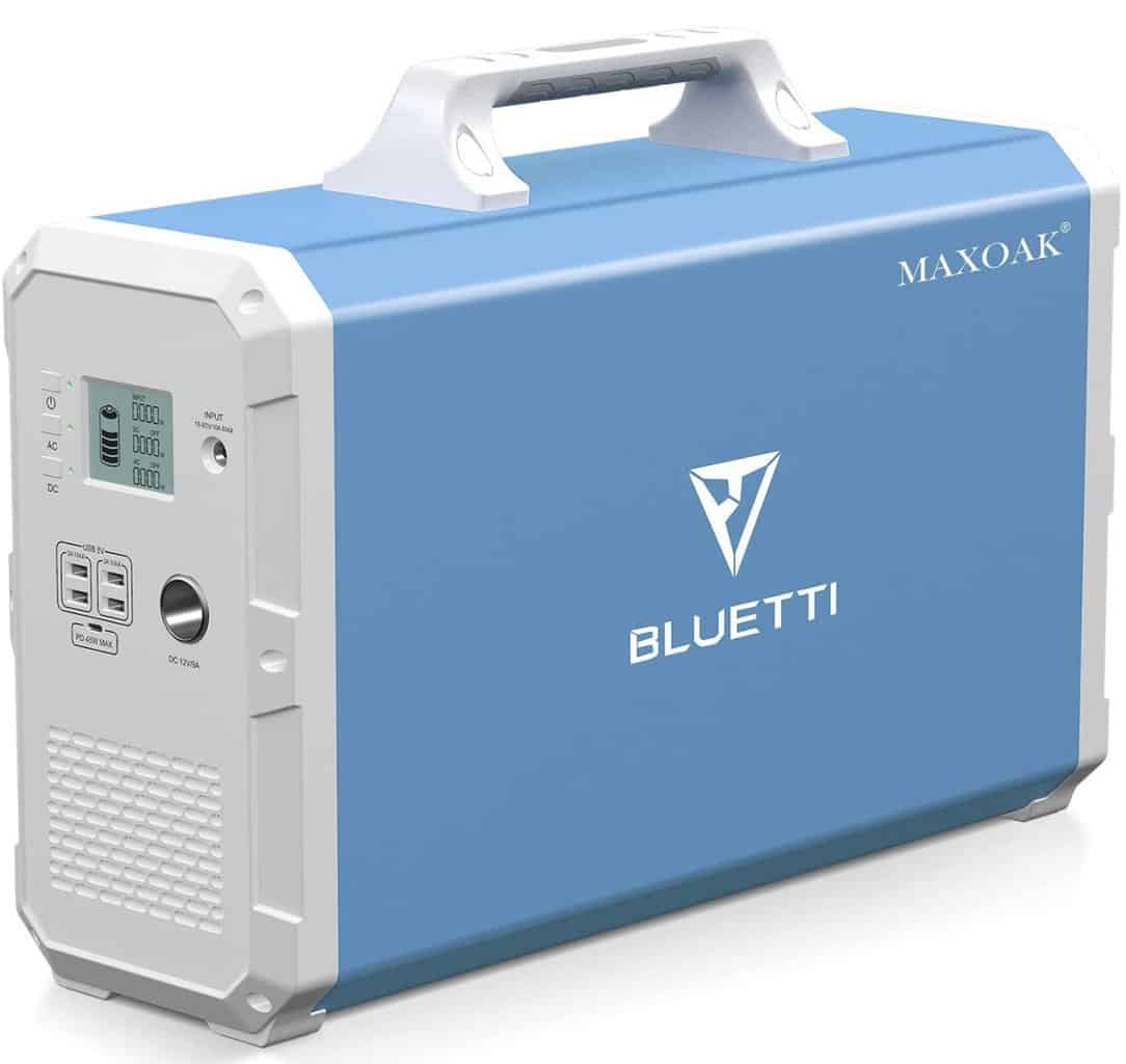 Product display A display of the MAXOAK BLUETTI portable solar generator