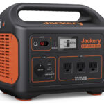 13 Best Solar Generators for Camping - Buyer's Guide 10