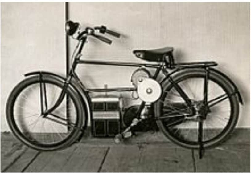 Electric Bikes For Newbies - Shop for the right bike (2023) 5 A bulky 1st generation electric bike