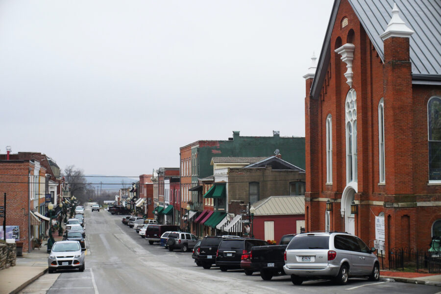 11 Best Road Trips From Kansas City (Day Trips + Weekend Trips) 3 Weston Missouri main street